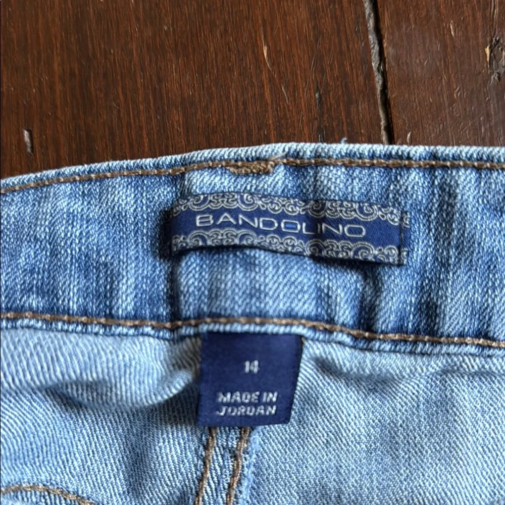 Bandolino Blue Boyfriend Jeans Casual Style - Picture 2 of 2